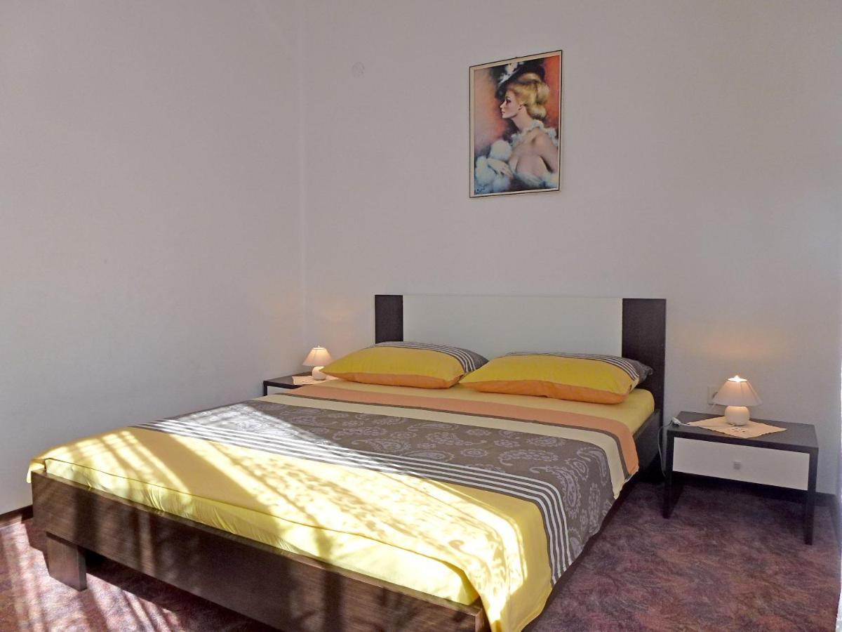 Apartment Milica Nijvice Zewnętrze zdjęcie